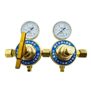 YQJ-11 ทองเหลืองออกซิเจนความดันเชื่อมRegulatorสำหรับManifoldพร้อมGauge